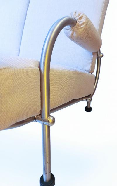 Warren McArthur A Pair of Warren McArthur Sofas Model 917 3 s C 1938