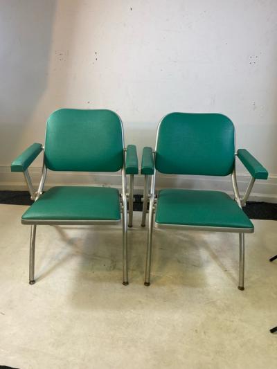 Warren McArthur WARREN MCARTHUR ALUMINUM PAIR OF FOLDING CHAIRS