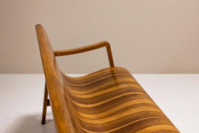 Wave Shaped Bench in Walnut with Two tone Veneering Italy 1950s