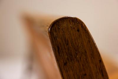 Wave Shaped Bench in Walnut with Two tone Veneering Italy 1950s