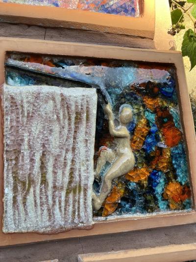 Waylande Gregory SET OF FIVE TERRACOTTA FUSED GLASS WALL SCULPTURES BY WAYLANDE DESANTIS GREGORY