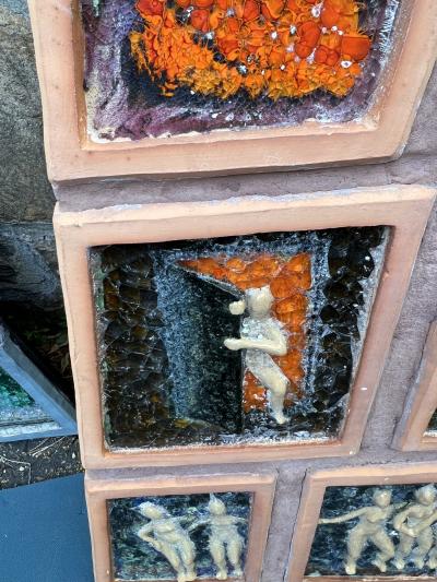 Waylande Gregory SET OF FIVE TERRACOTTA FUSED GLASS WALL SCULPTURES BY WAYLANDE DESANTIS GREGORY