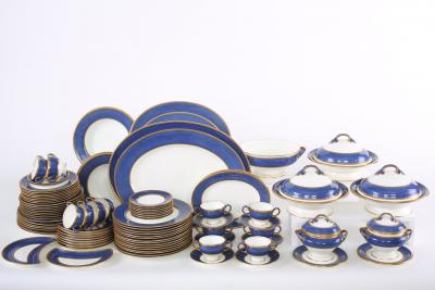 Wedgwood English Dinner Service For Twelve Serving Pieces