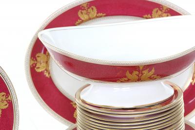 Wedgwood Porcelain Dinner Service For Twelve People