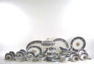 Wedgwood Porcelain Dinner Service for Twelve People
