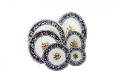 Wedgwood Porcelain Dinner Service for Twelve People