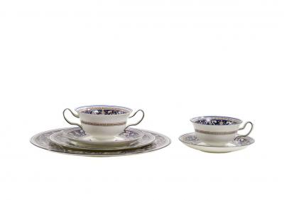 Wedgwood Porcelain Dinner Service for Twelve People