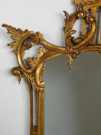 Well carved English Chippendale style giltwood mirror with bold crest