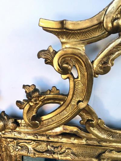 Well carved English George II Style Giltwood Mirror with Dramatic Crest