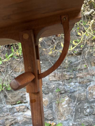 Wendell Castle MID CENTURY ORGANIC MODERNIST WOOD ADJUSTABLE MUSIC STAND WITH FOUR FOOTED BASE