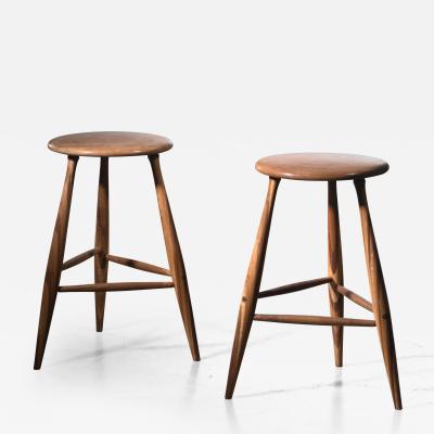 Wendell Castle Wendell Castle pair of wooden craft stools USA 1980s