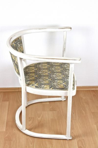 White Art Nouveau Armchair by Marcel Kammerer Early 20th Century AT ca 1908