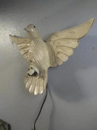 White Dove Carved Wood Wall hanging Lamp