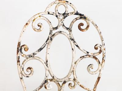 White Scrollwork Garden Dining Table and Four Chairs France 1940s