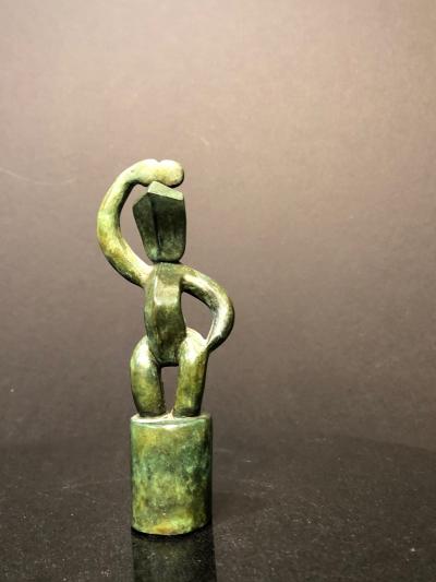 Wi Taepa E Tu To Stand