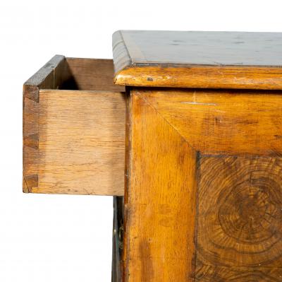 William And Mary Oyster Veneer Chest Of Drawers