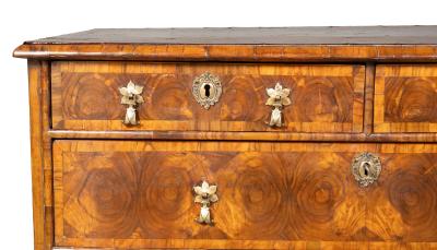 William And Mary Oyster Veneer Chest Of Drawers