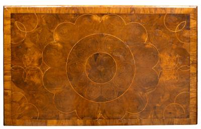 William And Mary Oyster Veneer Chest Of Drawers