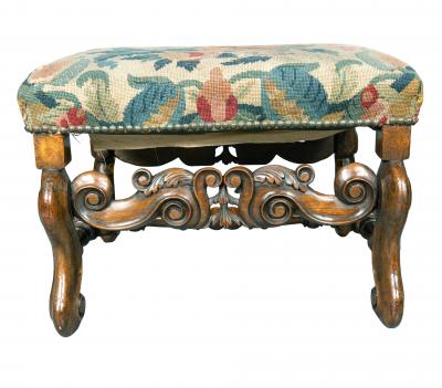 William And Mary Walnut Bench