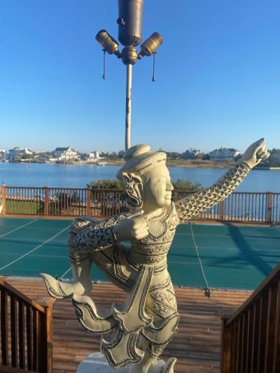 William Billy Haines MONUMENTAL CARVED ASIAN DECORATED FIGURE LAMP BY WILLIAM HAINES