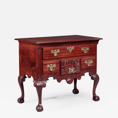 William Buchanan THE WILLIAM BUCHANAN CHIPPENDALE LOWBOY