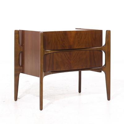 William Hinn William Hinn Mid Century Walnut Curved Front Nightstands Pair