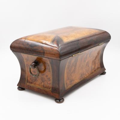 William IV Dome Top Bomb Box in Burl Walnut with Boxwood Stringing