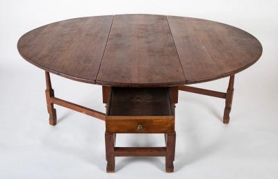 William Mary Period Walnut Gate Leg Table