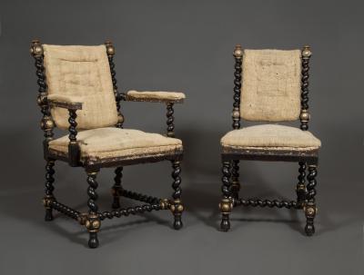 William Trotter AN UNUSUAL SET OF TWELVE EBONIZED MAHOGANY BARLEY TWIST TURNED DINING CHAIRS