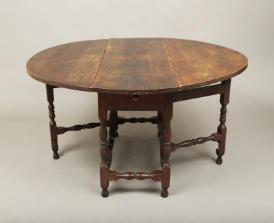 William and Mary Gate Leg Drop Leaf Table