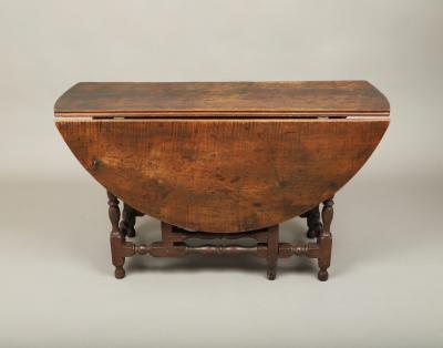 William and Mary Gate Leg Drop Leaf Table