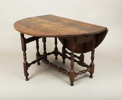 William and Mary Gate Leg Drop Leaf Table