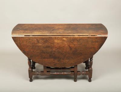 William and Mary Gate Leg Drop Leaf Table