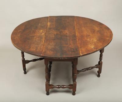 William and Mary Gate Leg Drop Leaf Table