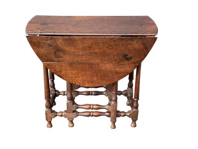 William and Mary Oak Gateleg Table