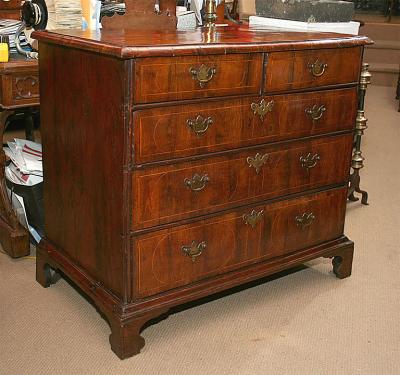 William and Mary Yew Wood Veneered Chest of Drawers