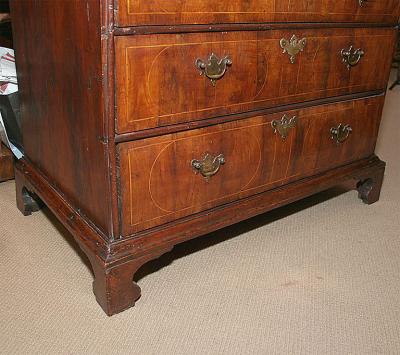 William and Mary Yew Wood Veneered Chest of Drawers