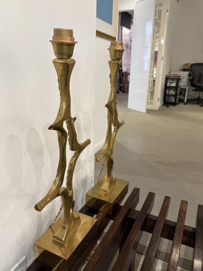 Willy Daro 1970s Pair of Sculptural bronze lamps by Willy Daro