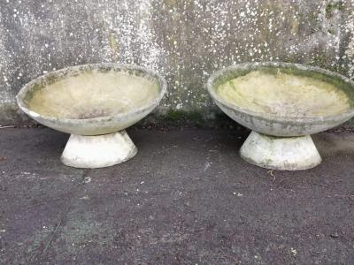 Willy Guhl Willy Guhl for Eternit Mint Pair of Mid Century Modern Concrete Garden Planters