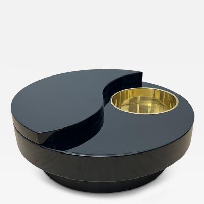 Willy Rizzo Willy Rizzo Coffee Table Yin Yang Black Lacquer and Brass Italy circa 1970
