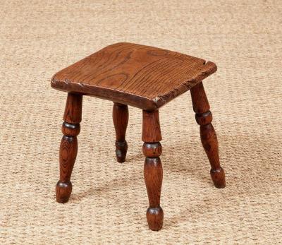 Windsor Milking Stool