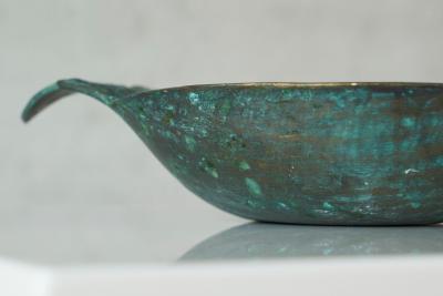 Wonderful Bowl in Verdigris Patinated Bronze Early 20th Century