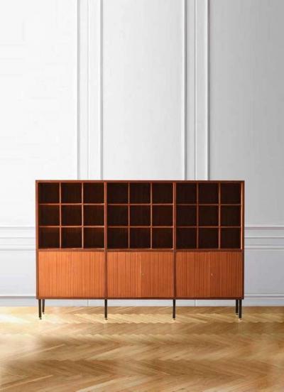 Wooden credenza with modular shelves and doors Italy 1960 