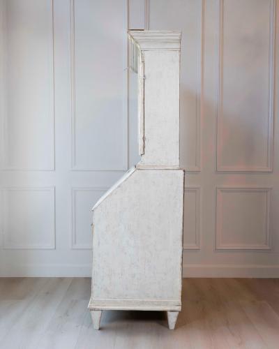 Writing cupboard from around 1800 hundered in pine Sweden