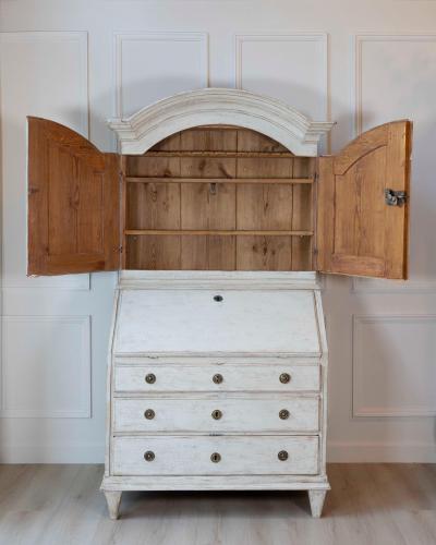 Writing cupboard from around 1800 hundered in pine Sweden