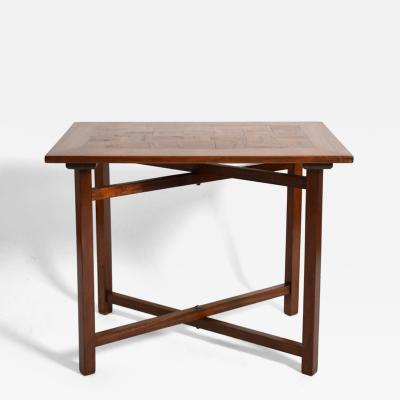 X shaped foot chessboard table XIXth c 
