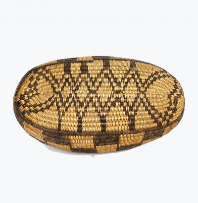 Yavapai or possibly Western Apache antique oval basket