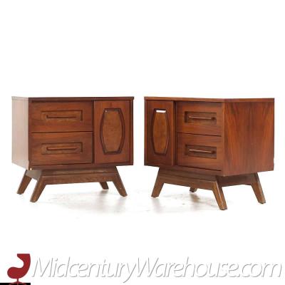 Young Manufacturing Mid Century Walnut and Burlwood Nightstands Pair
