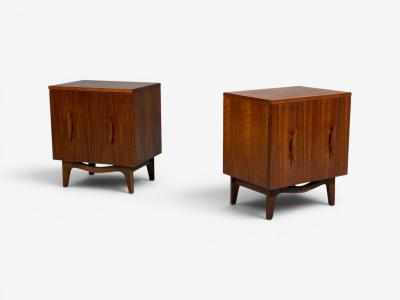 Young Manufacturing Modern Nightstands Walnut USA 1960s