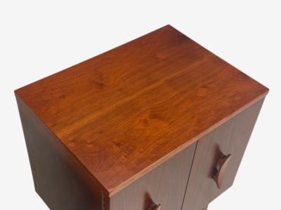 Young Manufacturing Modern Nightstands Walnut USA 1960s